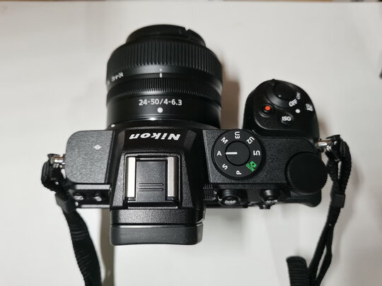 松下(panasonic) g85 微单/单电/无反数码相机 五轴防抖 4k视频 入门