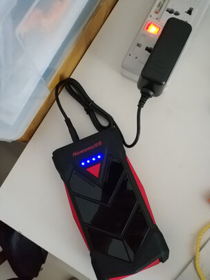 汽车应急启动电源