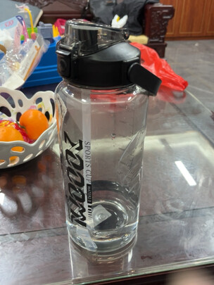 吸管水杯