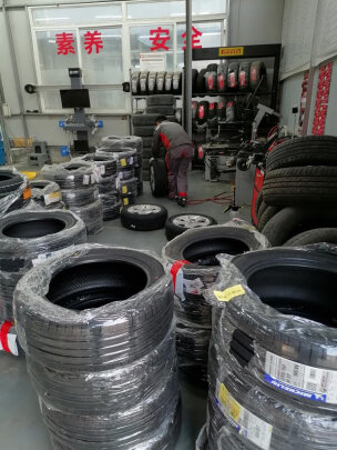 韩泰205/55R16对比普利司通205/55R16区别是什么？哪款油耗比较低？哪个外观良好？