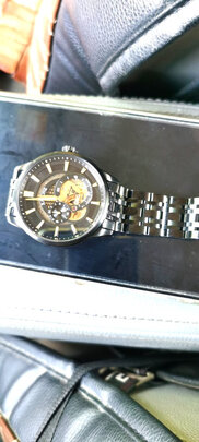 雷诺机械男士手表怎么样谁用过上档次吗