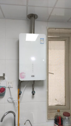 万家乐JSQ30-16D10S热水器|独家剖析万家乐和海尔电热水器到底哪款比较好？区别差距大吗？