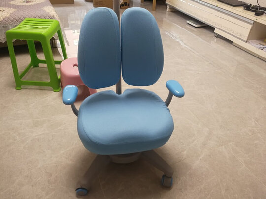 七色花学习桌全方位测评揭晓真相,优缺点内幕透露! 七色花学习桌全方位测评揭晓真相,优缺点内幕透露!