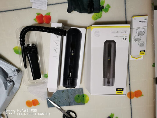 车载吸尘器