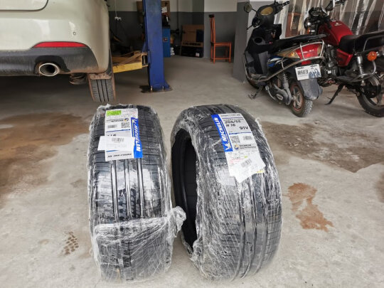 米其林205/55R16和德国马牌205/55R16究竟如何区别？哪个油耗低，哪个十分耐用？