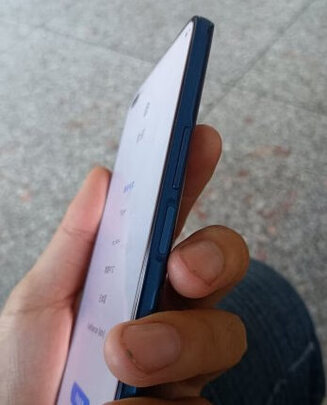 荣耀X20 66W超级快充 120Hz高刷屏 6400万超清影像 4300mAh 全网通版 6GB+128GB 钛空银