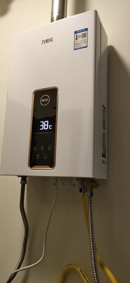 万家乐JSQ30-D8热水器|知乎评测：万家乐JSQ30-D8燃气热水器怎么样?用后半年讲体验真相