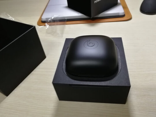 Beats Powerbeats Pro怎么样?用后两小想摔了后悔是吗?
