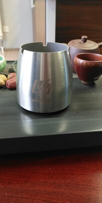 烟灰缸