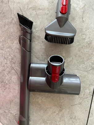 吸尘器|参考剖析戴森V7 Fluffy Extra怎么样?深度测评剖析