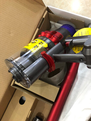 吸尘器|戴森V10 Fluffy Extra吸尘器如何,值得入手的原因分享！