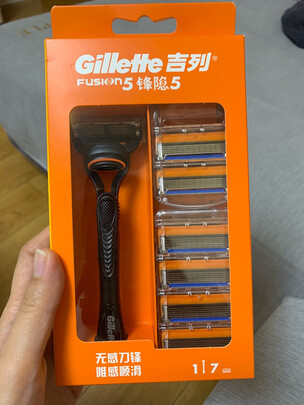 剃须刀片
