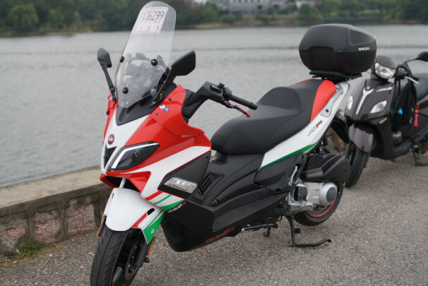 图片[3] - 评测Aprilia SRMax250GT运动休旅踏板摩托车，好用吗？ - 淘实惠