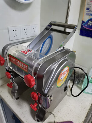 白水王面条机和白水寺一个牌子吗,白水王 家用压面机不锈钢电动小入手