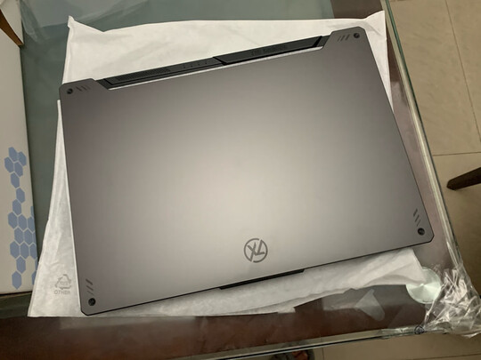 华硕天选2笔记本电脑|外观展示华硕天选2和天选air哪个好？到底哪款比较好？