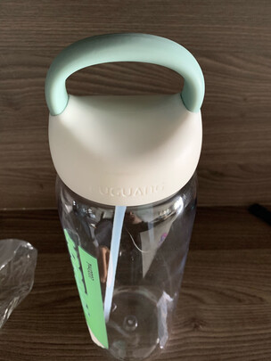 吸管水杯