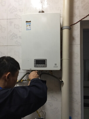 林内RUS-13QC05热水器|林内RUS-13QC05热水器怎么样评测分析结果告知！