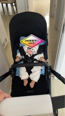 婴儿车