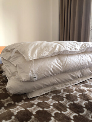 京东京造95抗菌鹅绒被 1.8m 1700g一个月后开始后悔了诉说原因