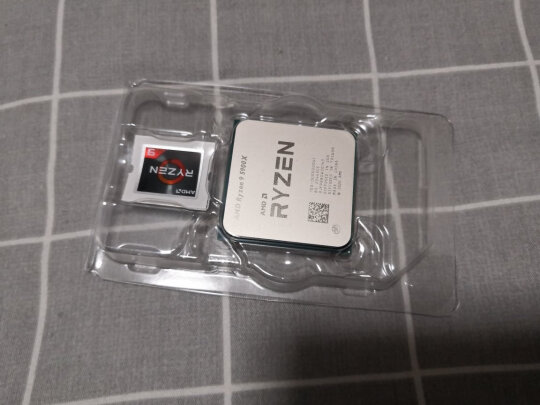 AMD 锐龙9 5900X 处理器好不好呀？游戏给力吗，做工一流吗 