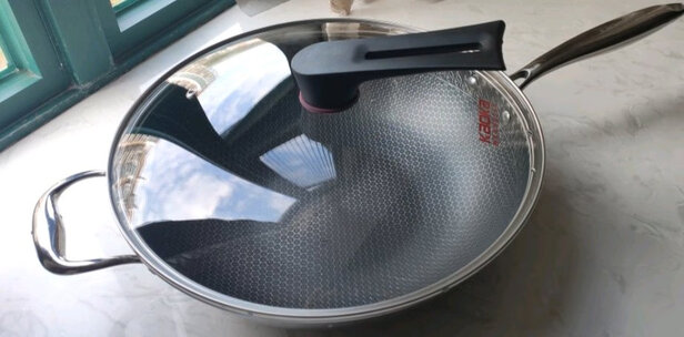 不粘锅