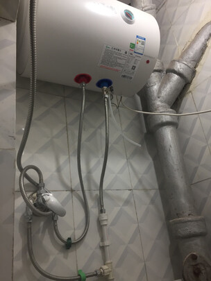 电热水器