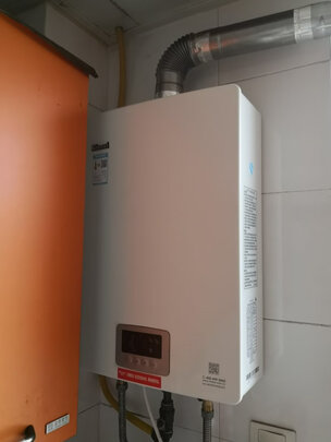 林内(Rinnai) 16升燃气热水器 家用天然气 语音智控 恒温防冻大水量 京东小家智能生态 RUS-16QD33W 京品家电