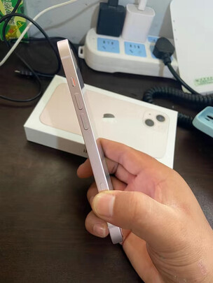AppleiPhone 13一个月后开始后悔了诉说原因