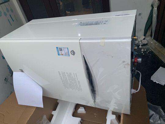 林内(Rinnai)燃气壁挂炉 采暖热水器两用 恒温 天然气地暖锅炉 暖境系列(L)35KW RBS-35C33(适用于180-250㎡)