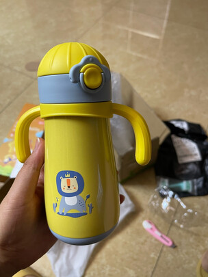 婴儿学饮杯