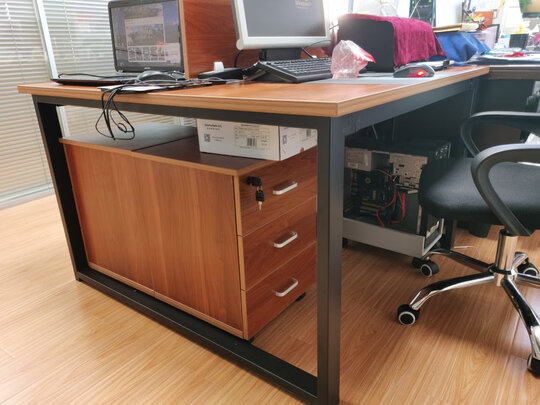 中伟办公桌|中伟办公桌到底怎么样，参数如何！