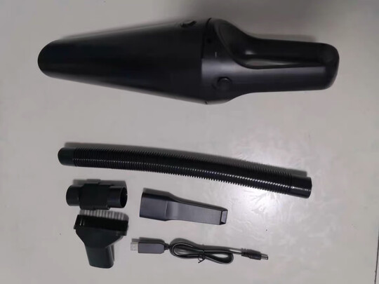 车载吸尘器