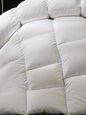 LOVO乐蜗家纺羽绒被一个月后开始后悔了诉说原因