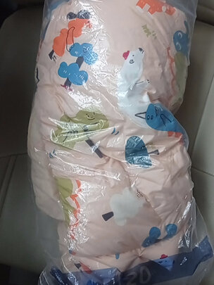 儿童羽绒服