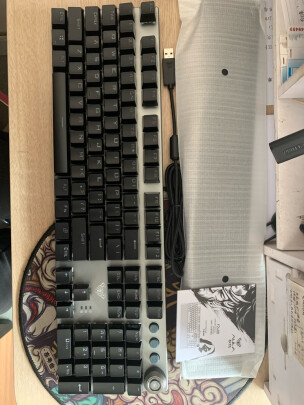 狼蛛F2088 黑轴 混光 普通版对比MSI GK50Z 电竞键盘有本质区别吗？哪个按键比较舒服，哪个手感一流？