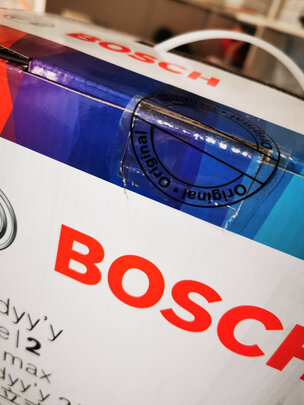 博世BCH220W2CN吸尘器|看完不迷路：博世吸尘器怎么样？哪款比较好用？