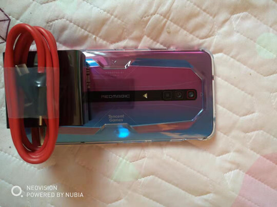 努比亚 nubia 腾讯红魔6手机12GB+256GB 碳纤黑 165Hz屏幕刷新率 骁龙888 游戏触控肩键 5G手机