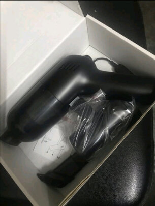 车载吸尘器