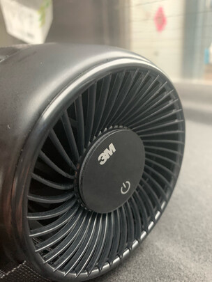 车载空气净化器