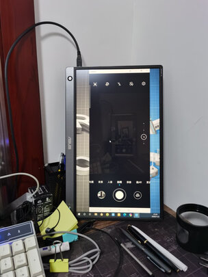 华硕 15.6英寸便携显示器 IPS Type-C接口 全高清 窄边框 自带7800mA电池/智能皮套/转接头 MB16AHP 