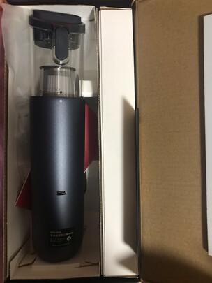 车载吸尘器