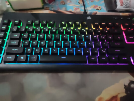 美商海盗船K57 RGB WIRELESS怎么样，按键舒服吗，质量上乘吗？