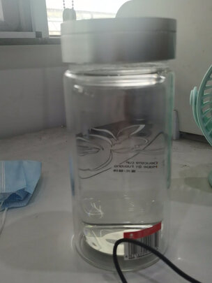 玻璃杯