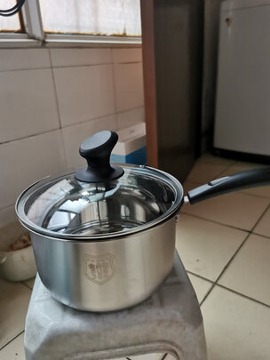 不粘汤锅