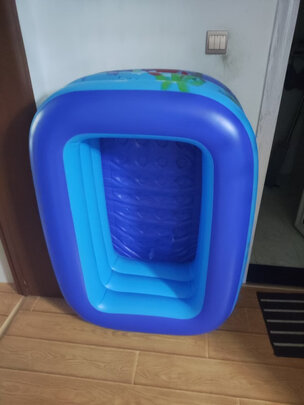 儿童游泳池