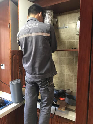 华帝92烟灶套装油烟机|报价参数华帝欧式抽油烟机哪款比较好用？哪个套装好？