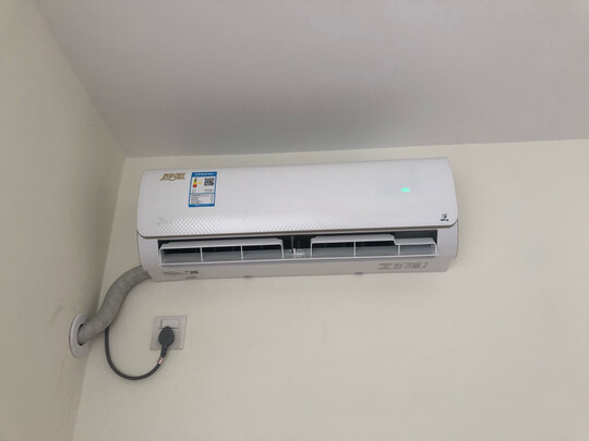 美的(Midea) 新能效 智弧 大1匹变频冷暖 壁挂式空调挂机 京东小家智能家电  以旧换新  KFR-26GW/N8MJA3