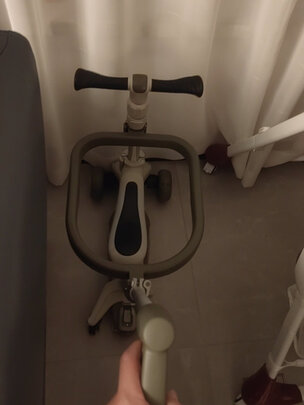 儿童滑板车