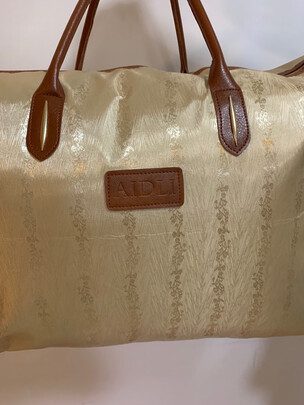 AIDLI羽绒被是哪里生产的，值吗