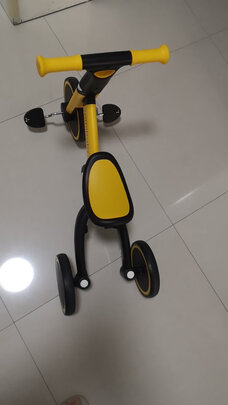 儿童三轮车